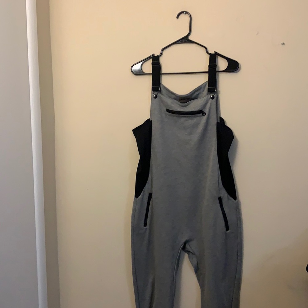 Black & Grey Jumper!!!!